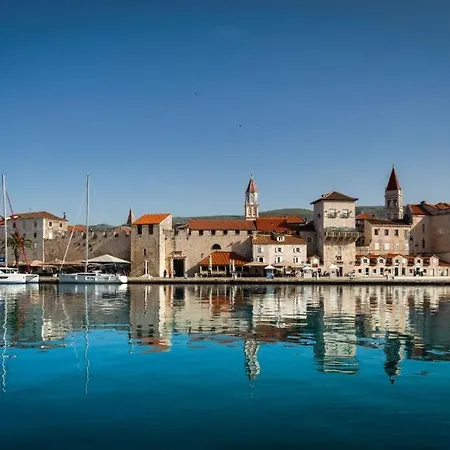 Villa Lovor Trogir Exterior photo